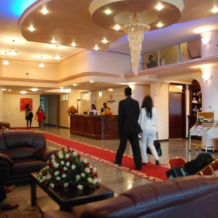 Kaleb Hotel Адис Абеба Екстериор снимка